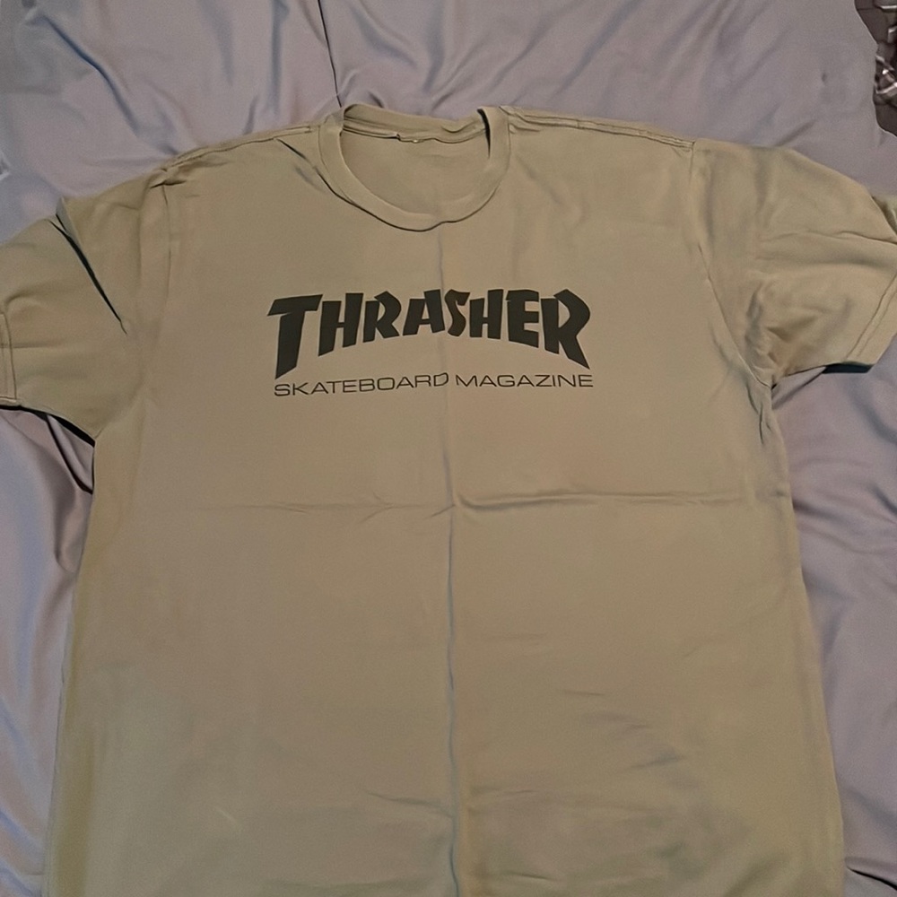 Mens medium Thrasher skateboard tee